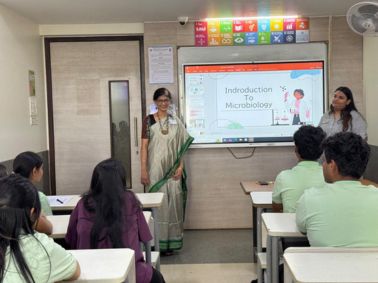 Visit to Microbiology and Biotechnology Department at Mithibai