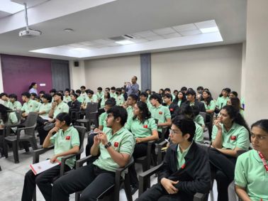 Insightful Session on the University of London Programs at MRV