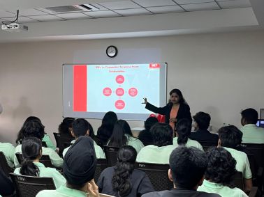 Insightful Session on the University of London Programs at MRV