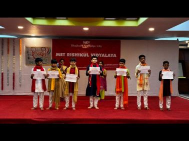 Hindi Diwas 2025 Celebrated with Creativity at MET Rishikul Vidyalaya