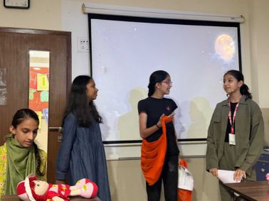 MRV Grade 7 Explores Literature Through Theatre